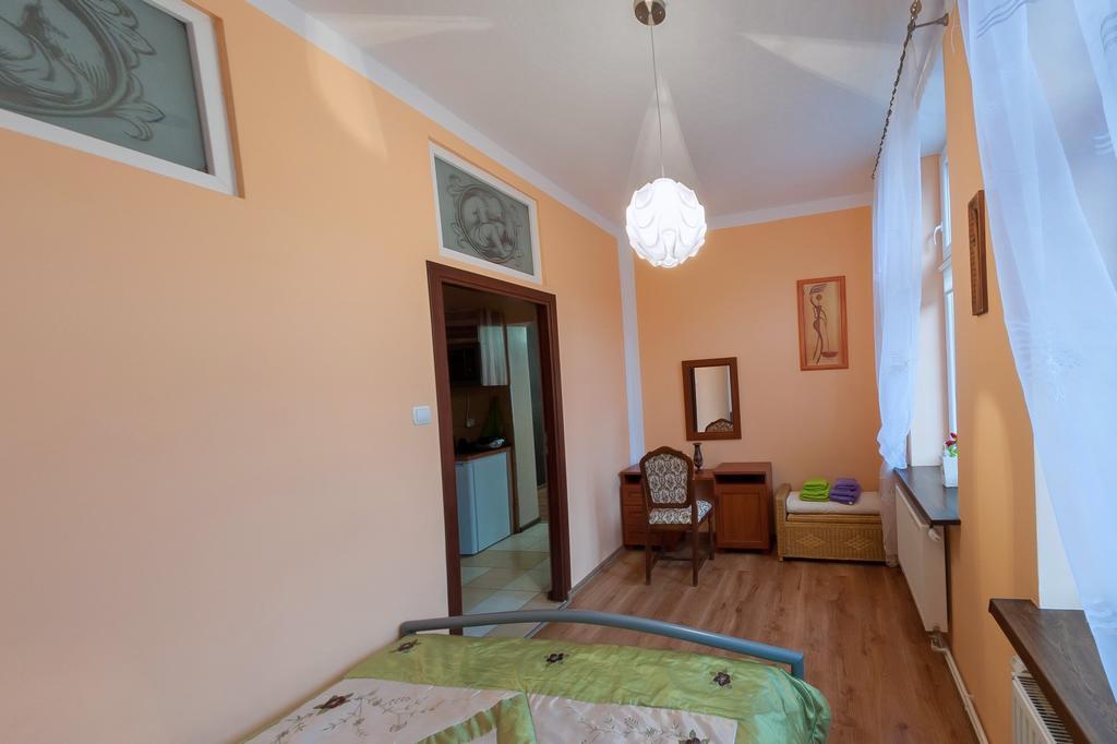 Apartament Rodzinny Hana クドヴァ・ズドゥルイ エクステリア 写真